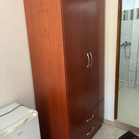 Dianet Kalanxhi * Pogradec